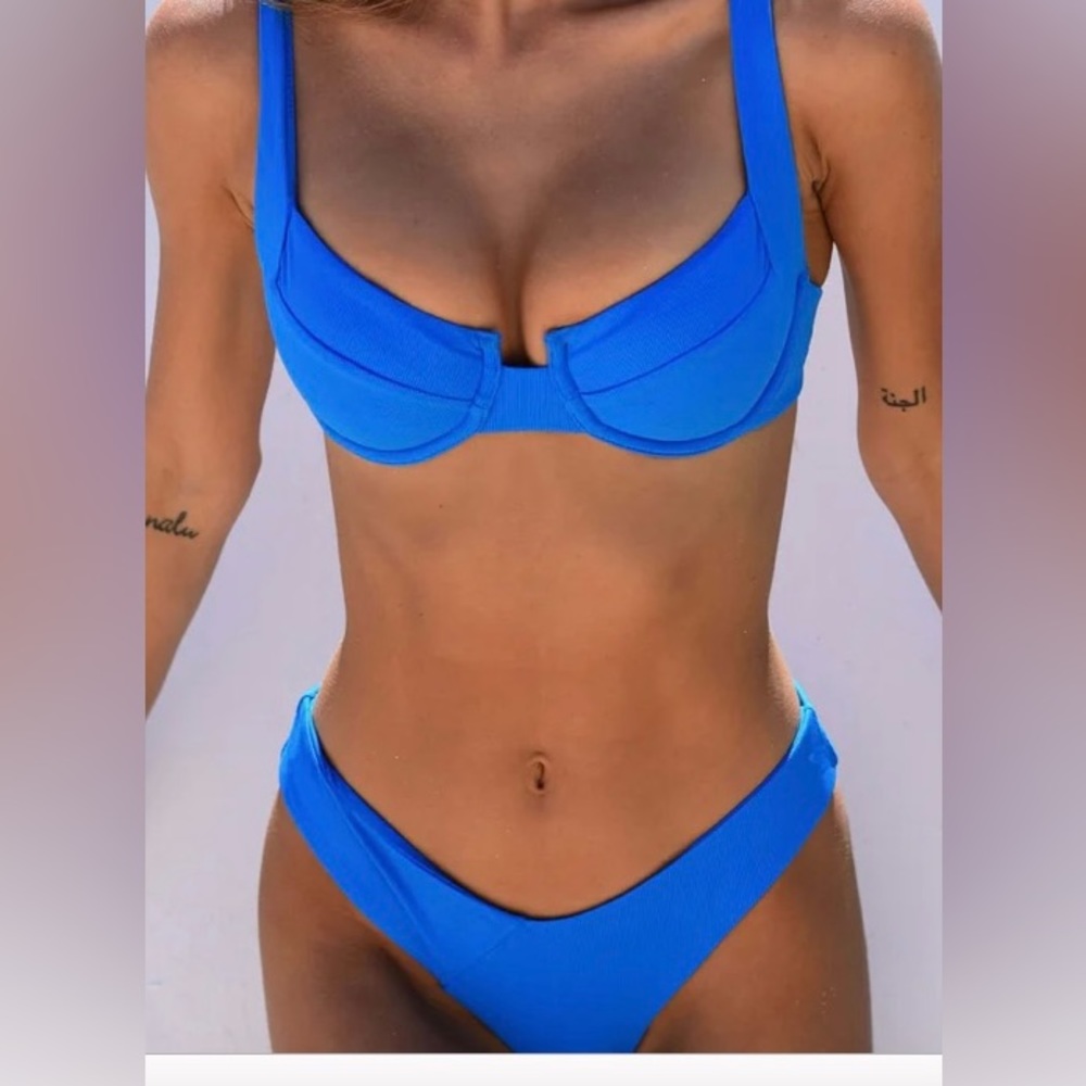 Vetchy two piece swimsuit-blue/green shell print
